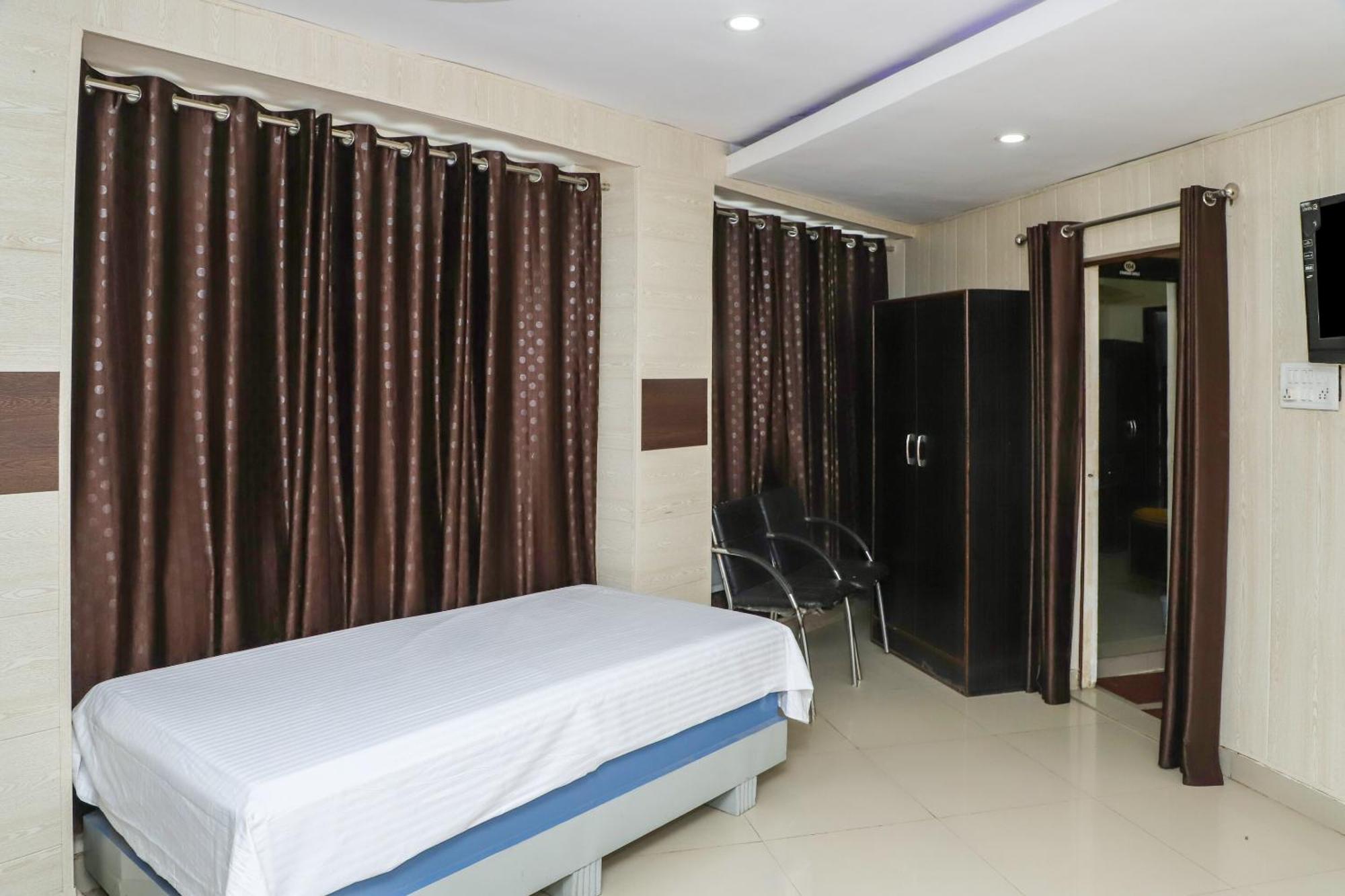 Oyo Hotel Duke Inn Jhānsi Exterior foto